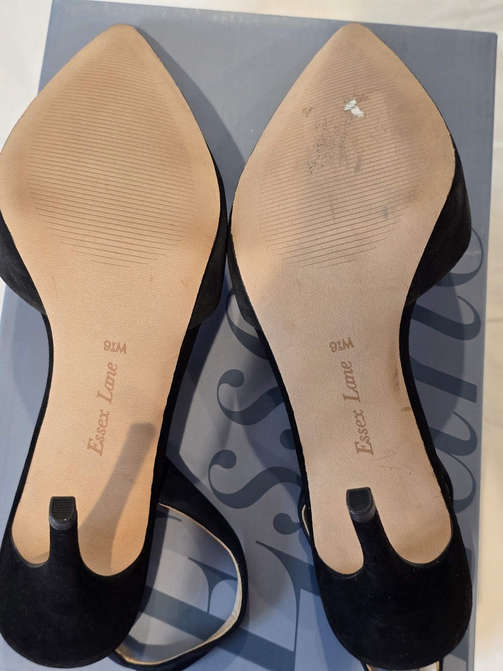Essex Lane Blue/BlackPointed Slingback Pumps. Size 9.5 - Picture 7 of 8